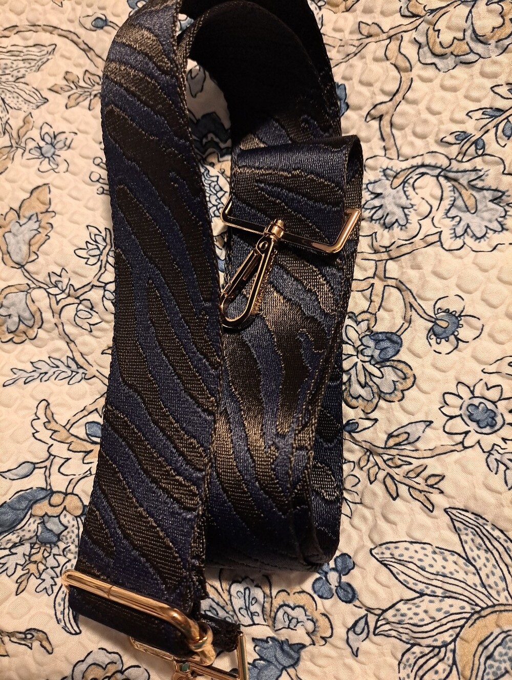 Pom Pom London 2" Crossbody Strap NWOT - Picture 4 of 4